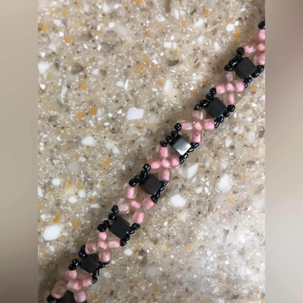 Estate Sale! Vintage Beaded Pink Jewelry w/ 3 Bracelets, 2 Earrings, & Necklace - Picture 4 of 16